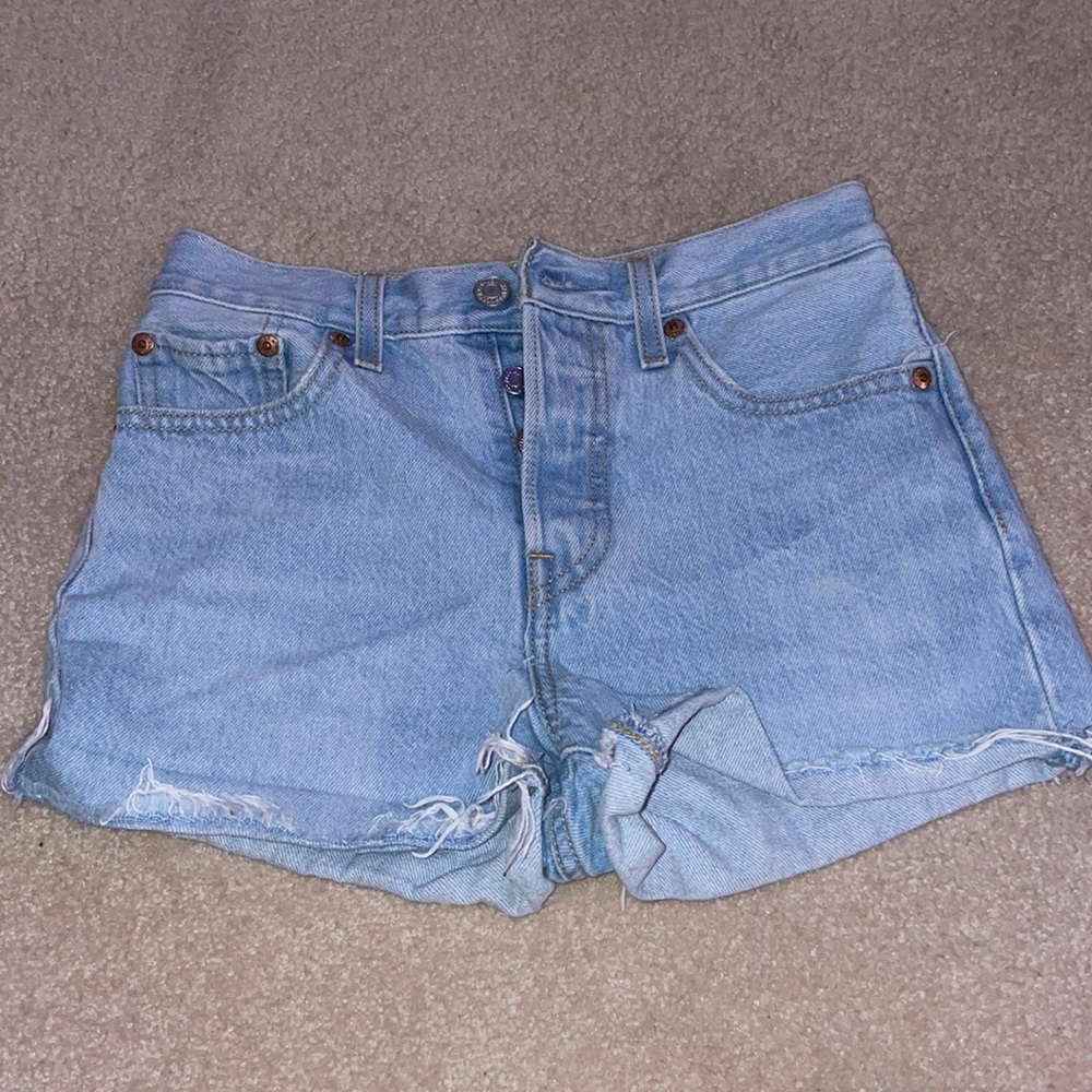 Levi’s Woman’s shorts